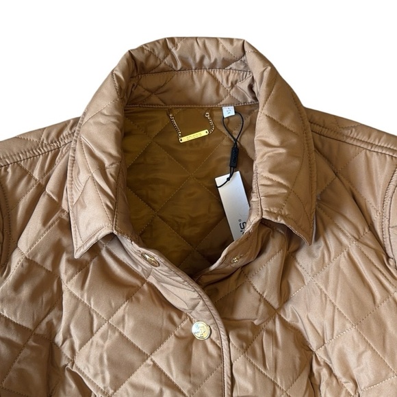 New Chico’s Quilted Barn Jacket Coat Camel/Tan Snap Front Light Size 1 (Medium) - Picture 11 of 15